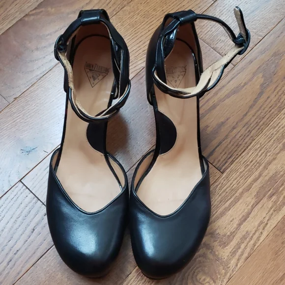 John Fluevog Black Heels - Picture 5 of 11
